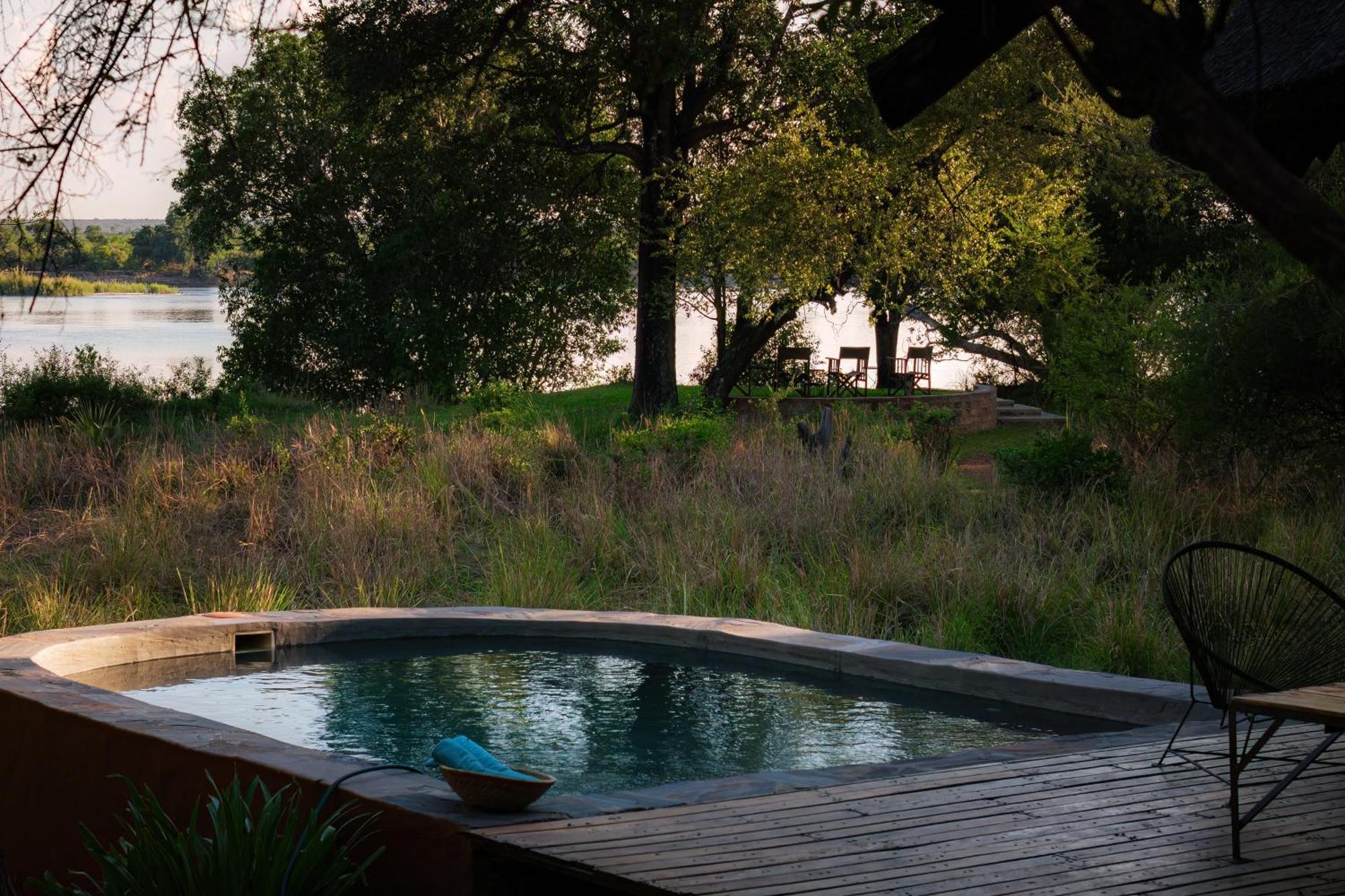Chundukwa River Lodge - Self Catering House Livingstone Extérieur photo