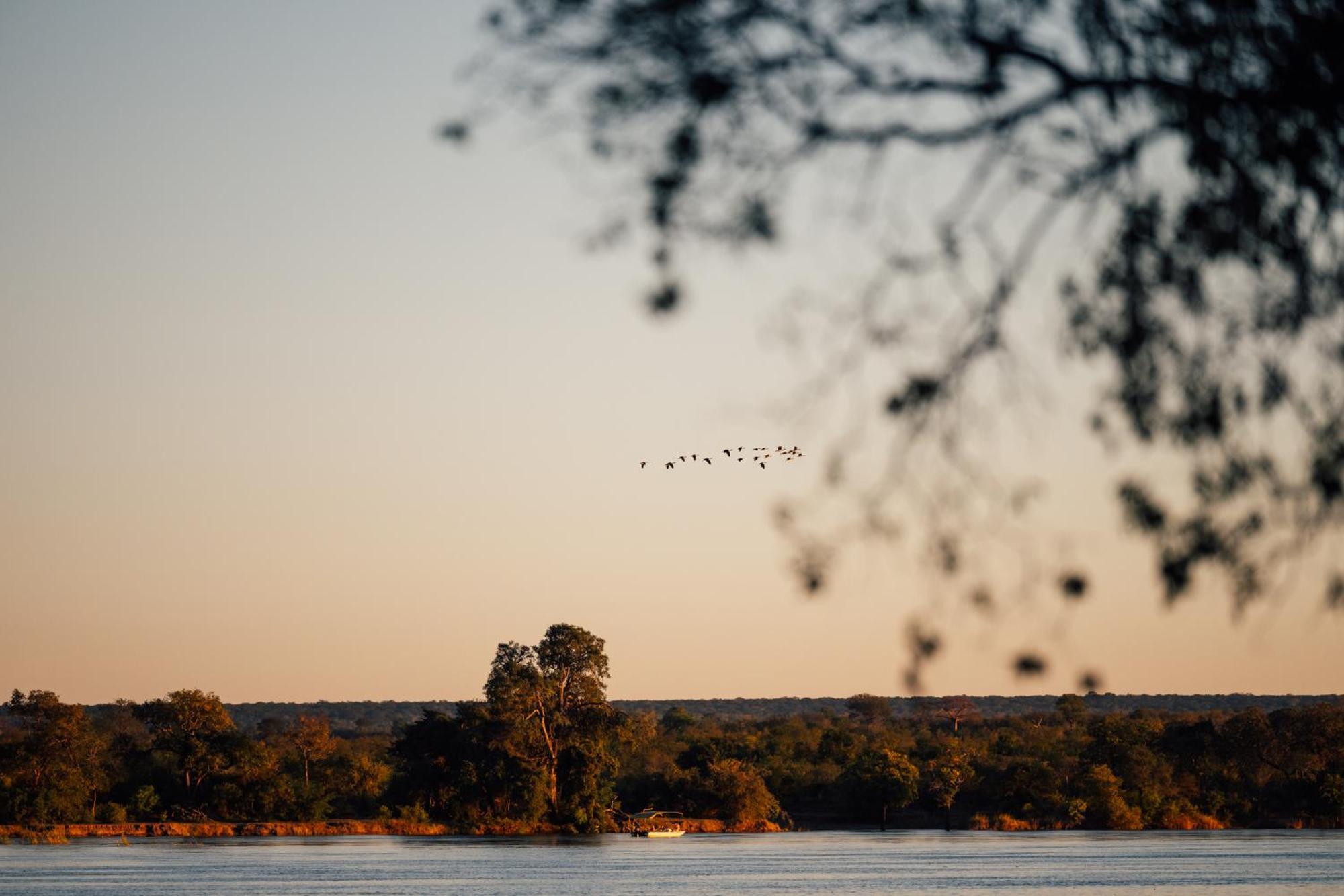 Chundukwa River Lodge - Self Catering House Livingstone Extérieur photo